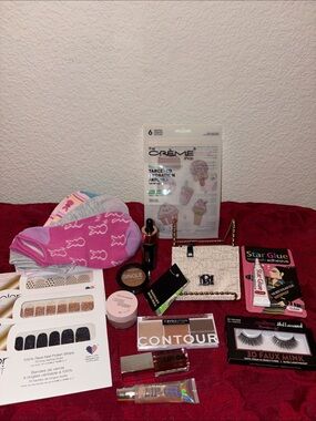 🚨Badgley Mischka + Make Up Bundle